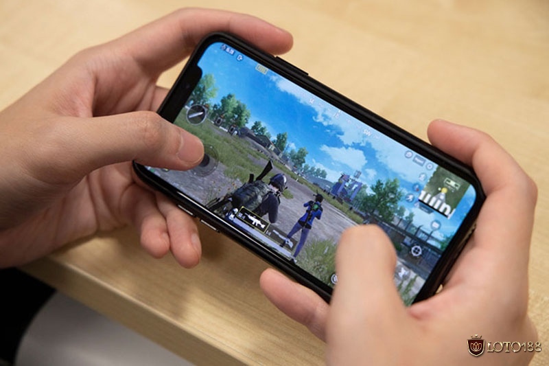 Dung lượng và pin là hai yếu tố cần chú ý khi chơi game iOS miễn phí.