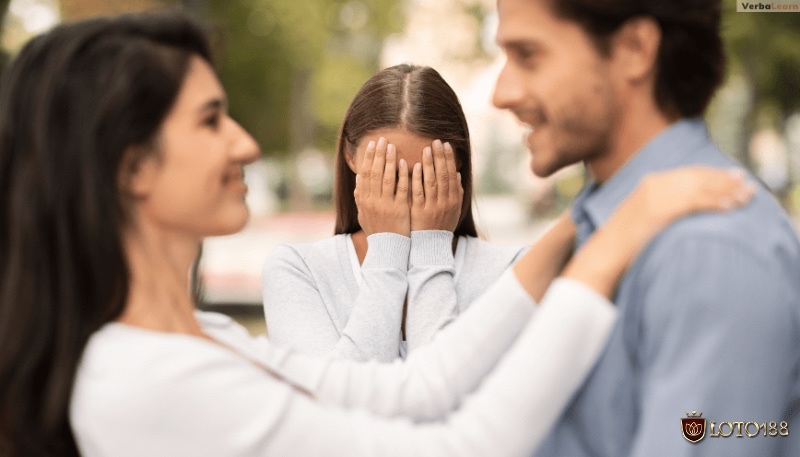 Bối cảnh và nguyên nhân trong mơ thường biểu trưng cho những mâu thuẫn tiềm ẩn trong thực tế.